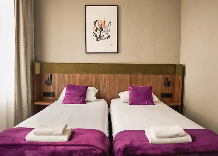 Standard Twin Room