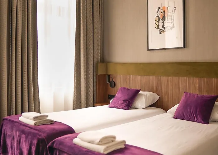 Standard Twin Room